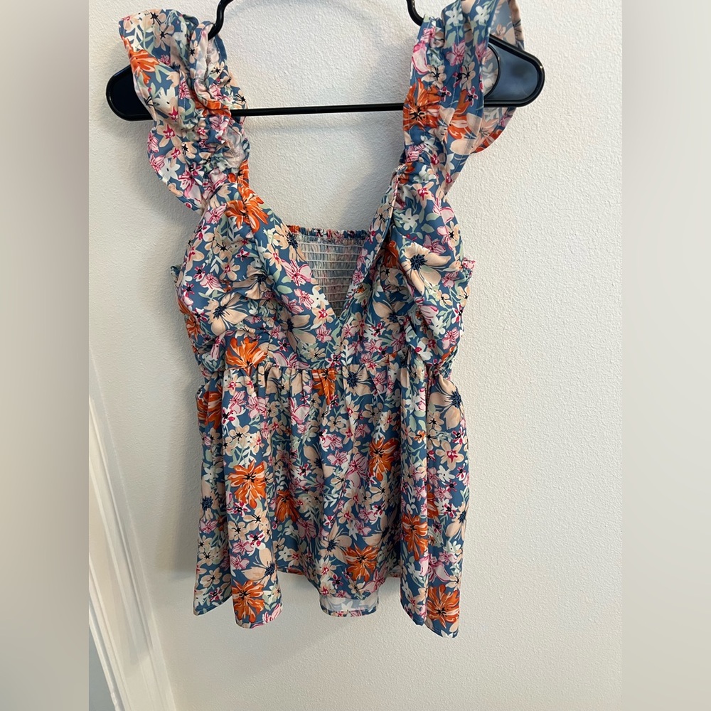 NWOT sweetheart neckline tank